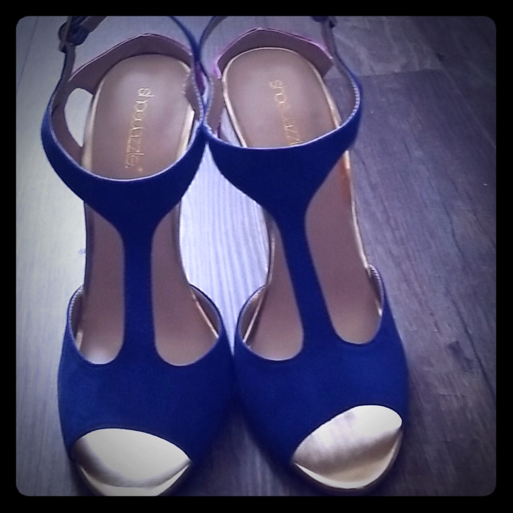 Shoedazzle Woman's High heels size 9